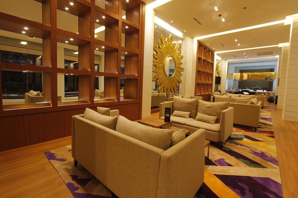 Royal Asnof Hotel Pekanbaru Eksteriør bilde