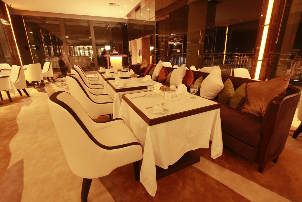Royal Asnof Hotel Pekanbaru Eksteriør bilde
